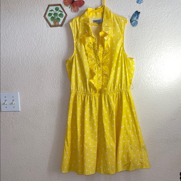 bailey blue Dresses & Skirts - Bailey Blue Yellow Ruffled Smocked Mini Dress